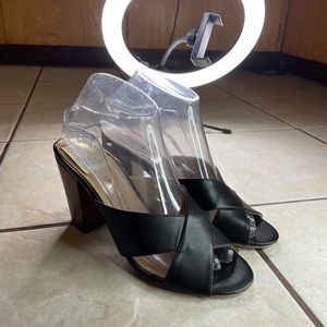 Chinese laundry new healed sandals open toe strap